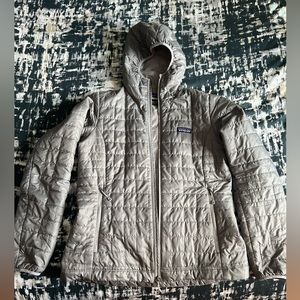 Women’s M Patagonia Nano Puff Hoody